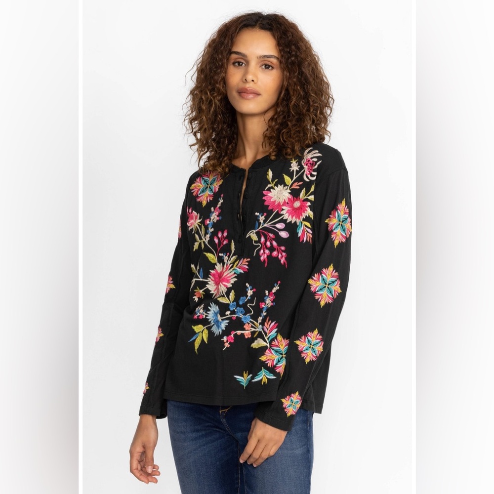 Johnny Was Julie Raw Seam Henley Top Black Floral Embroidered Small - Picture 3 of 11
